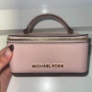 Micheal Kors jewelry case